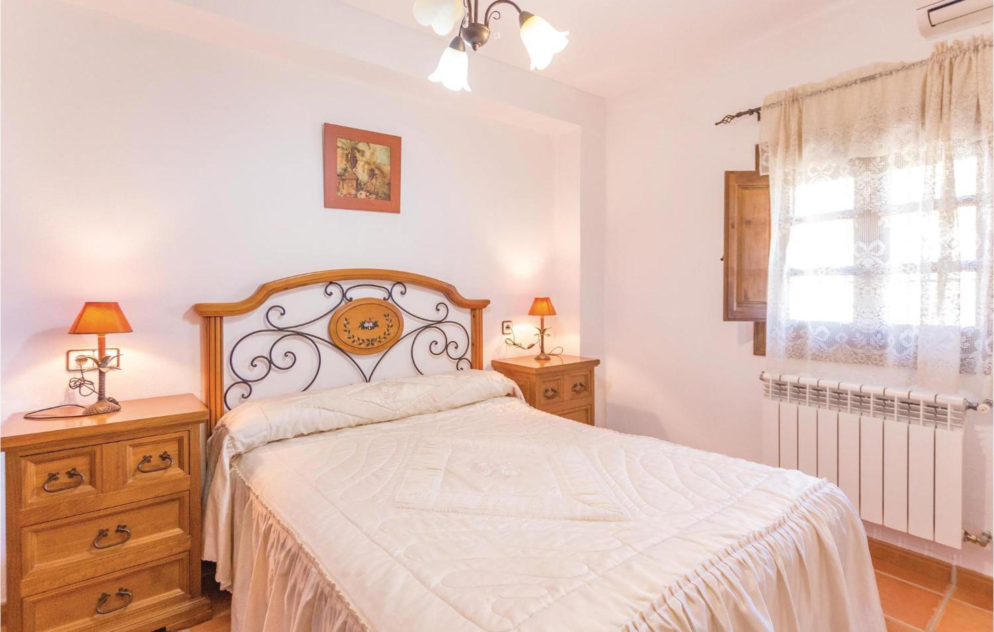 8 Bedroom Lovely Home In Iznájar Dış mekan fotoğraf
